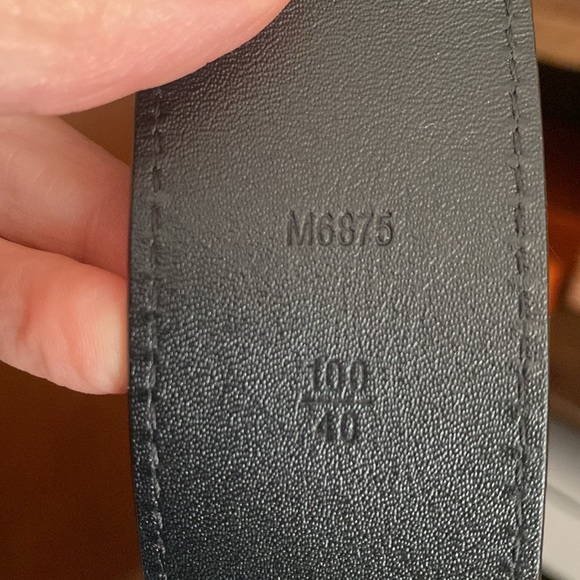 LOUIS VUITTON Hockenheim suede belt - Picture 4 of 6